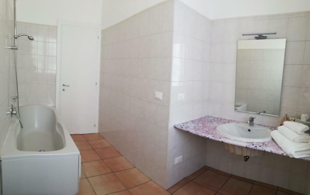Navigli Darsena Milano Hotel Eksteriør billede